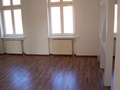 Ruhige  sonnige 2-R-Wohnung  in Magdeburg-Buckau , im  3.OG  ca. 61  m², Bad mit Dusche ,EBK 76985