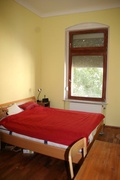 1 room free in 3 bed flat w / sauna 16257