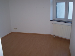 Preiswerte freundliche  3-R-Wohnung mit Erker  san. Altbau ca. 78 m²  2.OG  in Magdeburg -Sudenburg 78522