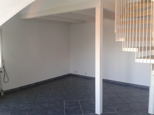 2 Zimmer Maisonette Wohnung mit ca. 61 m² WF nähe Zentrum 582851