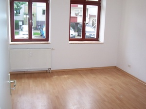 Preiswerte  sonnige 4-R-Wohnung ca. 81 m² im  EG mit sonnigen  Balkon  in Magdebrug-Werder ...! 564300