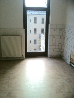 Sonnige preiswerte 2-R-Wohnung in MD-Sudenburg, im SH.3.OG ca.57m² mit  Bad mit Wanne ! EBK ! 670251