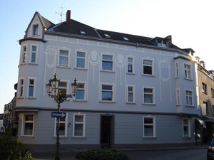 Erdgeschosswohnung im Stilfassadenhaus in Benrath 59010