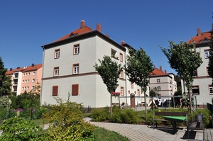Helle 2-Raum-Wohnung in Kaditz, geräumige 62m², Balkon, Bad mit Fenster und Wanne, 2. Etage 113402