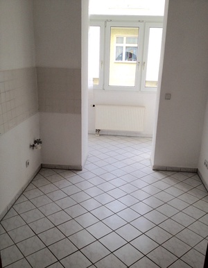 Preiswerte Kleine 2-Raum-Wohnung in MD-Stadtfeld Ost,ca 55 m², im 1.OG zu vermieten Bad mit Wanne ! 621427