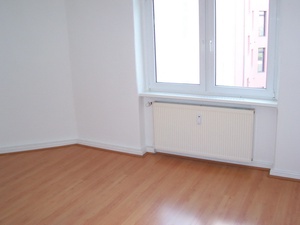 Schöne freundliche  WG geeignete 3-R-Whg. in MD-Sudenburg san. Altbau; 3OG.ca.86  m² mit Erker 57166