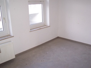 Sonnige  gemütliche  5-R-Whg.mit Herz , san.Altbau im  1. OG ,in  MD-Sudenburg ca. 110 m²;mit Balkon 73994