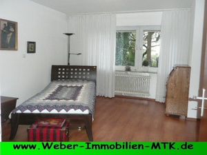 3 ZKB im EG eines 2 FH mit Wohnküche, Bad NEU, Laminat 76134