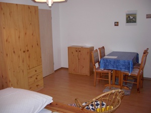 Schöne, helle  2- Zimmer-Wohnung 9582