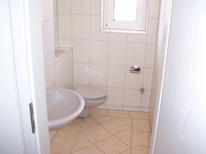 Nachmieter gesucht ! schöne helle 4-R.-Whg, ca. 104m²,im EG Bad mit Wanne sowie BLK zu vermieten ! 676674