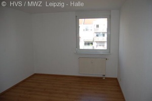 topsanierte 3 Zimmer Wohnung mit Balkon, parkähnliche Wohnanlage 243668