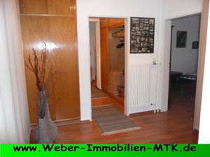 3 ZKB im EG eines 2 FH mit Wohnküche, Bad NEU, Laminat 76135