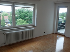 Etagenwohnung, 3 Zimmer, 74m², hochw. Küche, Stellplatz, courtagefrei 578338