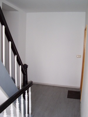 Sonnige preiswerte  2-R- Wohnung  mit offener Küche ,san. Altbau, MD -Neue -Neustadt ca. 43, 00 m², 113411