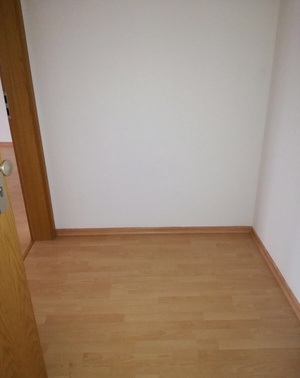 Preiswerte ,schicke preiswerte 3-R-Wohnung in  Magdeburg-Sudenburg  ca. 80m²; 3.OG zu vermieten ! 677739