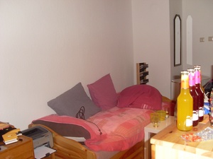 1-Zimmer-Wohnung, zentral gelegen und neu renoviert 32480