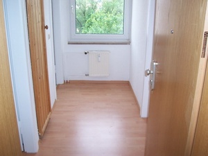 Schöne  gemütliche 2-R-Wohnung in Gommern  im 3.OG ca.46 m² mit EBK zu vermieten ! 677040