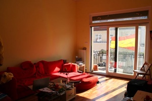 1 room free in 3 bed flat w / sauna 16255