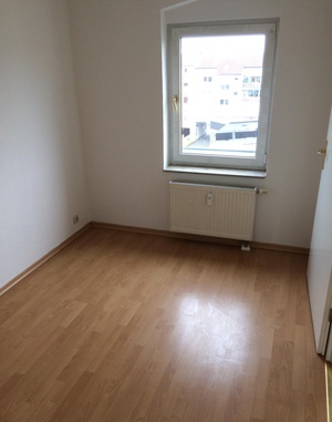 Wohnen über der Stadt !  preiswerte sonnige 4-R-Whg. in Magdeburg- Sudenburg .ca.91 m²  im 4.OG DG 677326