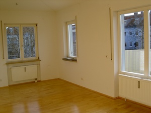 3 Zimmer Dachterassenwohnung 46890