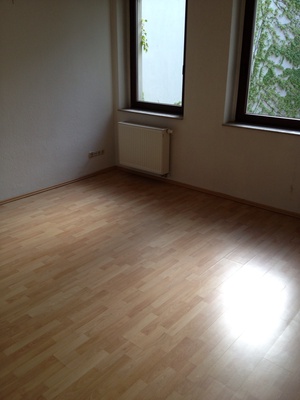 Sonnige freundliche  4-R-Wohnung  im 2.OG ca.110 in Magdeburg-Werder  mit Balkon zum Hof ! 402868