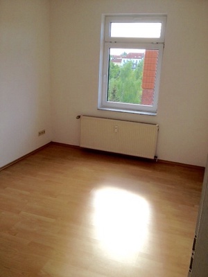 Wohnen über der Stadt ! Helle freundliche 2-R-Whg.Magdeburg- Sudenburg im DG ca. 58m² WG geeignet ! 661496