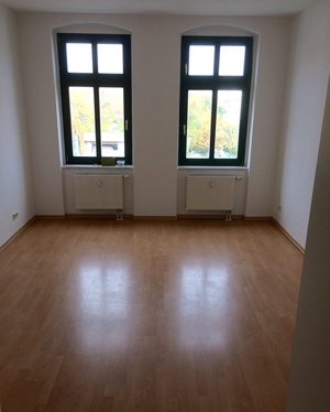 Sehr schöne sonnige 3-R-Wohnung in MD-Sudenburg ca.64m²  EBK , Bad mit Wanne zu vermieten ! 677935