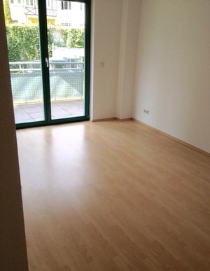 Sonnige hochwertige 2-R-Wohnung MD- Stadtfeld -Ost im EG ca. 80 m² mit großer Terrasse u. BLK ! 645171