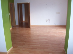 Sonnige  gemütliche  5-R-Whg.mit Herz , san.Altbau im  1. OG ,in  MD-Sudenburg ca. 110 m²;mit Balkon 73990