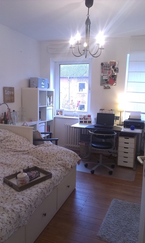 unmöbiliertes 13m² Zimmer zu vermieten. 667272