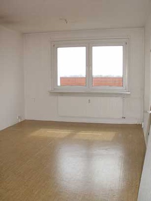 3-Zimmer DG-Wohnung in Ludwigsburg-Ossweil mit Garten, Einbaukueche etc, ab sofort zu vermieten 43315