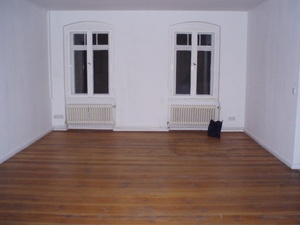 4 Zimmer schöne geräumige Wohnung   4302