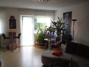 sehr helle 2Zi Wohnung in Renningen 24099