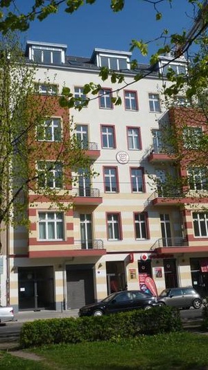 Grussank Höfe - Nahe Media Spree! 3 Zi. -Wohnung mit 2 Balkonen & TG-Stellplatz! 68826