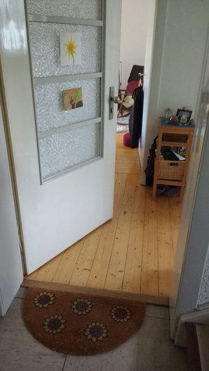 Schöne 2-Zimmer-Wohnung ab 1.05. zu vermieten 695075