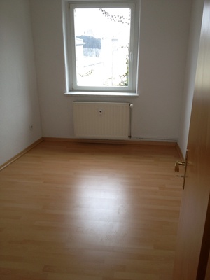Preiswerte schöne 2-R-Wohnung ca.60 m²  im 2.OG, in Magdeburg - Salbke Bad mit Dusche ! 342357