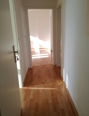 Sehr schöne preiswerte 2-R-Wohnung im 1.OG ca 52 m ² in  MD -Fermersleben, mit offener Küche ! 677909