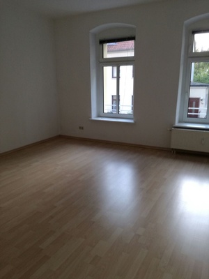 Preiswerte helle freundliche 2-R-Whg. in  Magdeburg-Sudenburg  ca.48m² mit BLK u.kleiner Terrasse ! 676662