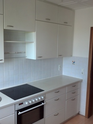 Etagenwohnung, 3 Zimmer, 74m², hochw. Küche, Stellplatz, courtagefrei 578343