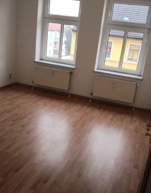 Sehr schöne sonnige 2-R-Wohnung in MD-Sudenburg ca.57m²  EBK ,großes Bad mit Wanne ! 664690