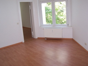 Wohnen im grünen in  Magdeburg Stadtfeld -Ost ,tolle 4-R-Whg. san. Altbau  2 .OG ,Balkon ca.113  m²; 70136