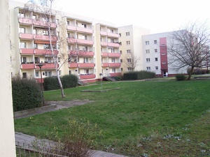 Sonnige preiswerte 2-R-Wohnung in Magdeburg-Neu Olvenstedt  mit  BLK  ca. 39  m²; im  EG 58681