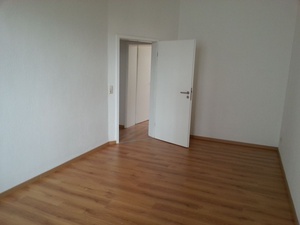 Freundliche sonnige ,2-R-Whg.in Magdeburg- Stadtfeld  Ost 1OG .,ca. 53m²; mit  gr.Balkon sowie EBK . 377284