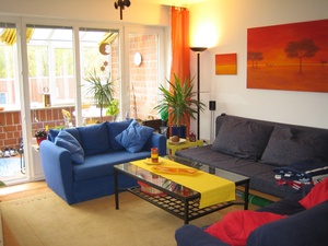 Super schöne, helle und charmante 2-Zimmerwohnung mit Wintergarten in netter Nachbarschaft 24086