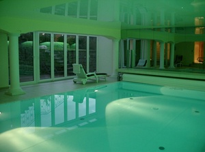 Reduziert!! Traumhafte Luxus-Villa mit Schwimmhalle 382384