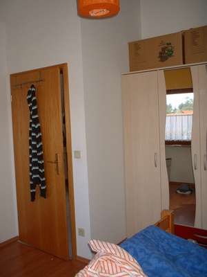 2 1/2 zimmer DG Wohnung Horb-Dettensee Bj 91,Laminatboden,Balkon,Abstellraum,Stellplatz,hell und sauber   21753