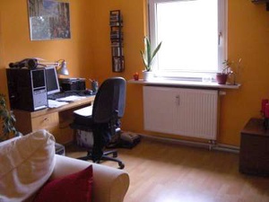 schöne kleine 3-Zimmer Dachgeschoss-Wohnung 49772