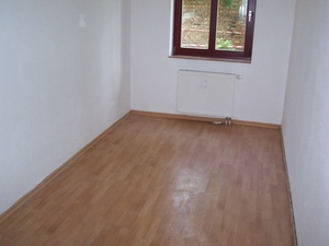 Preiswerte  sonnige 4-R-Wohnung ca. 81 m² im  EG mit sonnigen  Balkon  in Magdebrug-Werder ...! 564303