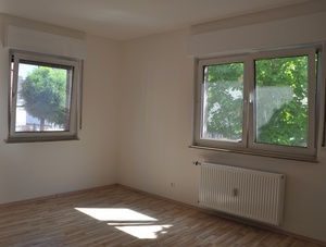 TOP SANIERTE 3 - Zi.-WOHNUNG MIT GARTEN IN FRANKFURT-SINDLINGEN ! 56351