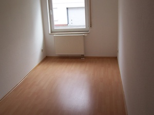 Freundliche preiswerte sonnige 3-R-Whg in Magdeburg -Sudenburg , Neubau , EG ca. 76 m² mit Balkon 73329